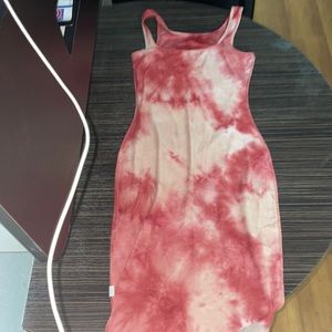 Medium, pink tie dye
